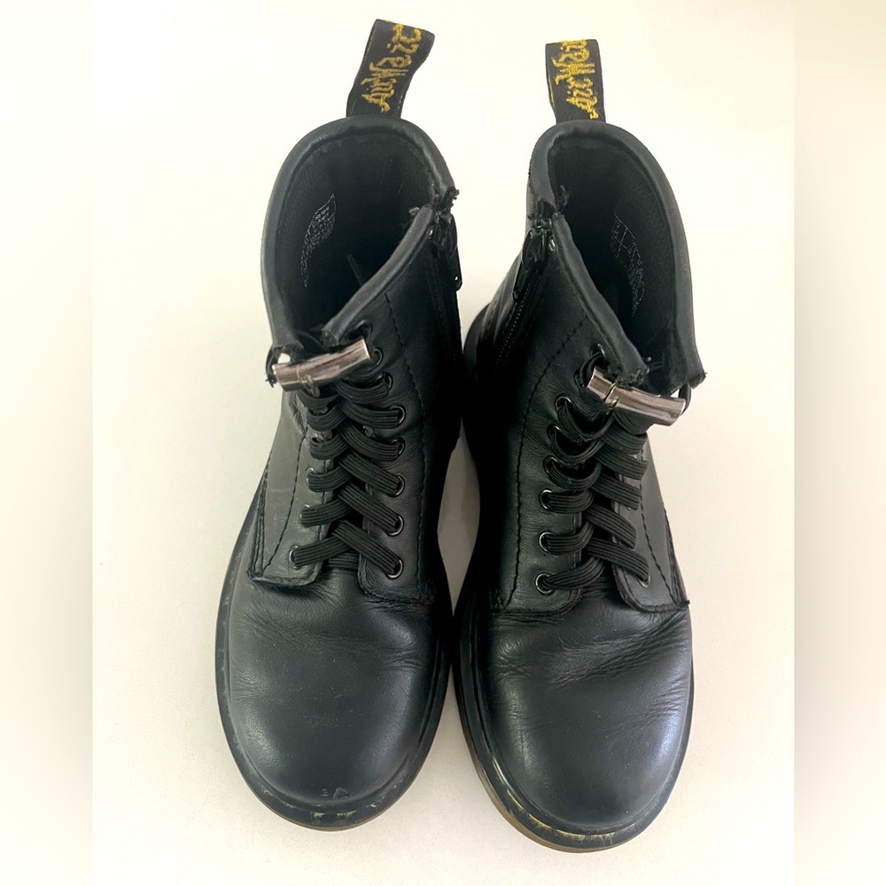 Dr. Martens kids size 13 usd